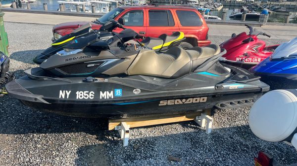 Sea-Doo GTX Limited iS 260 