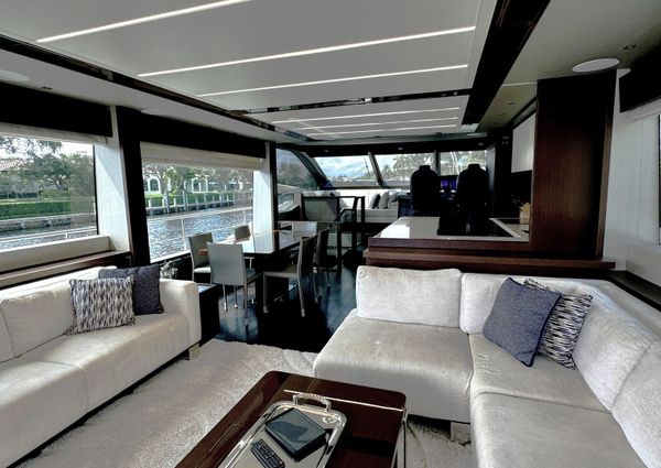 Sunseeker 76 Yacht image