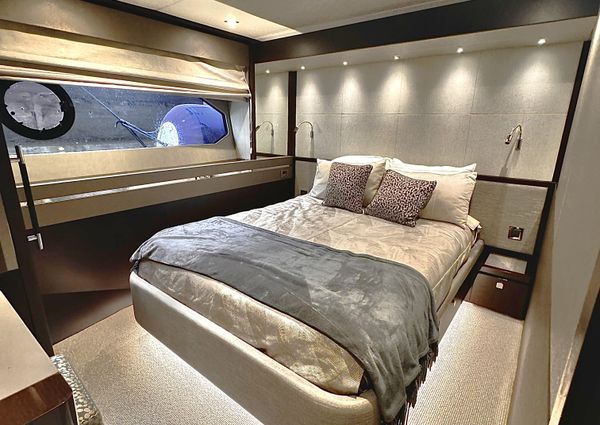 Sunseeker 76 Yacht image