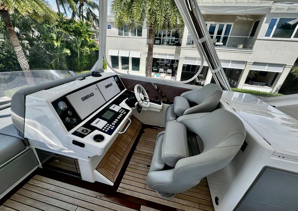 Sunseeker 76 Yacht image