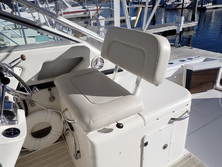 Wellcraft Coastal 330 image