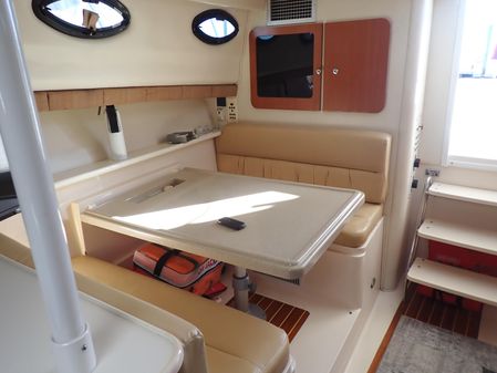 Wellcraft Coastal 330 image