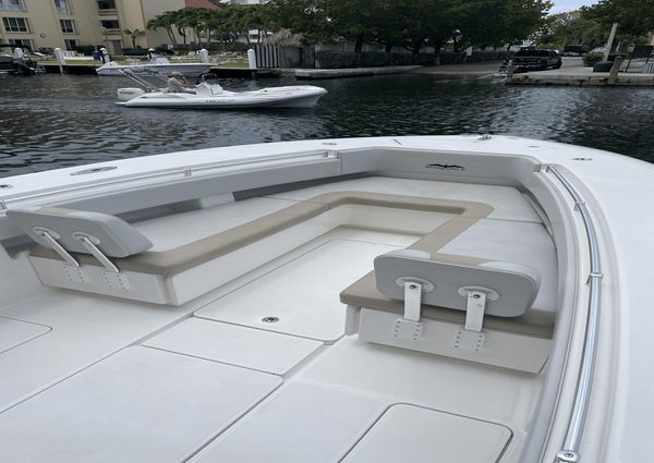 Invincible 36 Center Console image