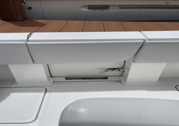 Invincible 36 Center Console image