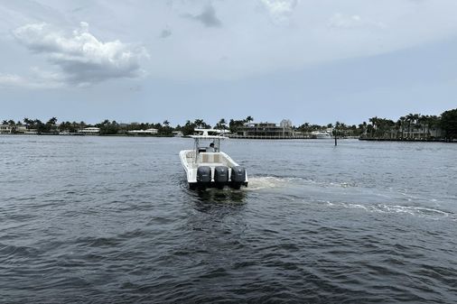 Invincible 36 Center Console image