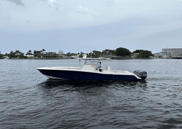 Invincible 36 Center Console image