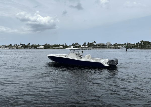 Invincible 36 Center Console image