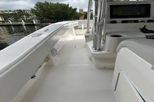 Invincible 36 Center Console image