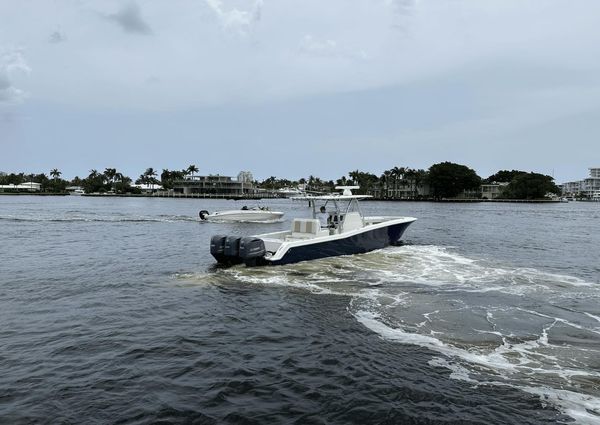 Invincible 36 Center Console image