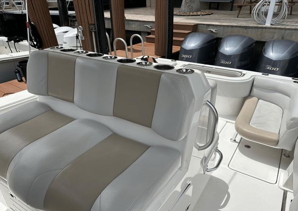 Invincible 36 Center Console image