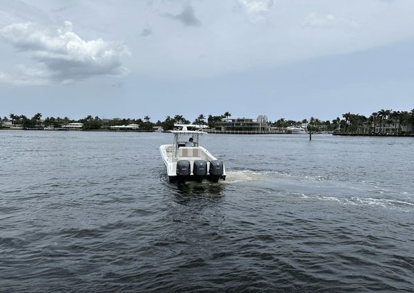 Invincible 36 Center Console image