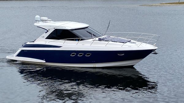 Regal 42 Sport Coupe