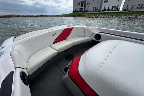 Correct Craft Super Air Nautique image
