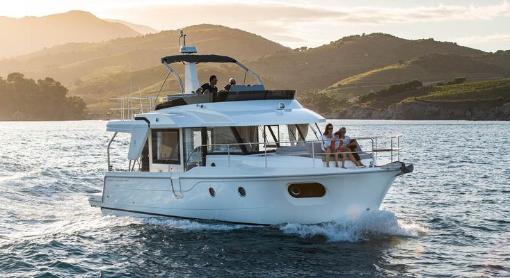 Beneteau SWIFT-TRAWLER-41-FLY - main image