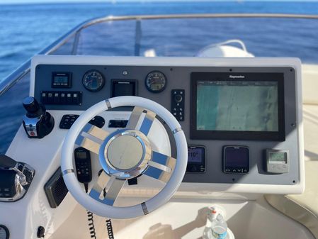 Azimut 54 Fly image