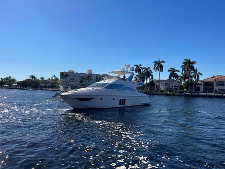 Azimut 54 Fly image