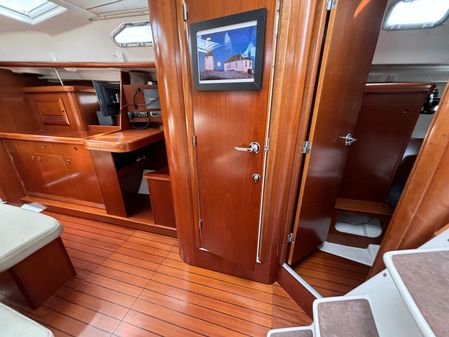 Beneteau 393 image