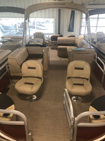 2019 Sun Tracker Fishin Barge 22 XP3 Lavalette West