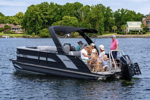 Bentley-pontoons ELITE-SWINGBACK - main image