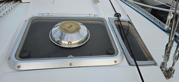 Beneteau Oceanis 370 image