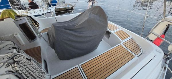 Beneteau Oceanis 370 image