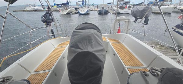 Beneteau Oceanis 370 image