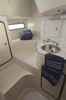 Beneteau Oceanis 370 image