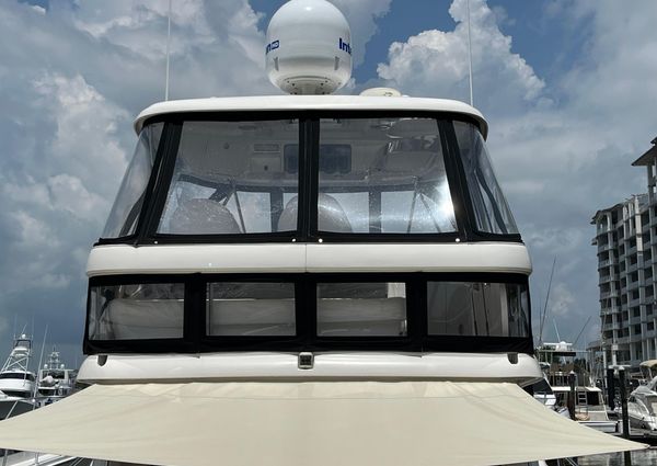 Sea Ray 58 Sedan Bridge image