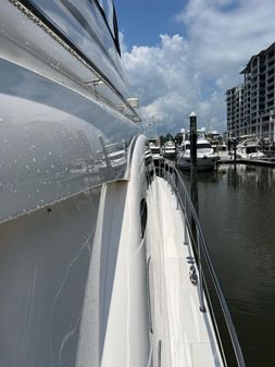 Sea Ray 58 Sedan Bridge image