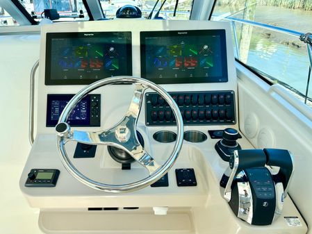 Boston Whaler 345 Conquest Pilothouse image