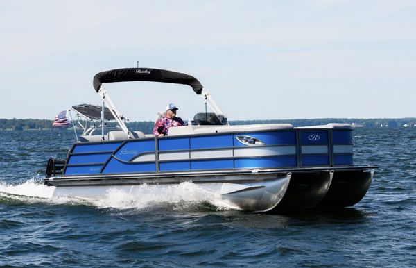 2025 Bentley Pontoons Legacy QSB