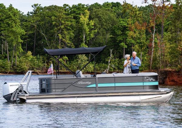 Bentley-pontoons LEGACY-QSB image