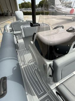 Ribeye 8.1m Outboard BL image