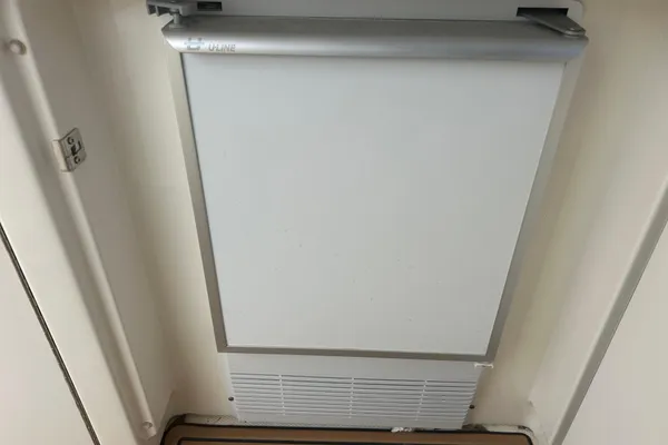 Sea Ray 360 Sundancer image