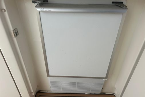 Sea Ray 360 Sundancer image