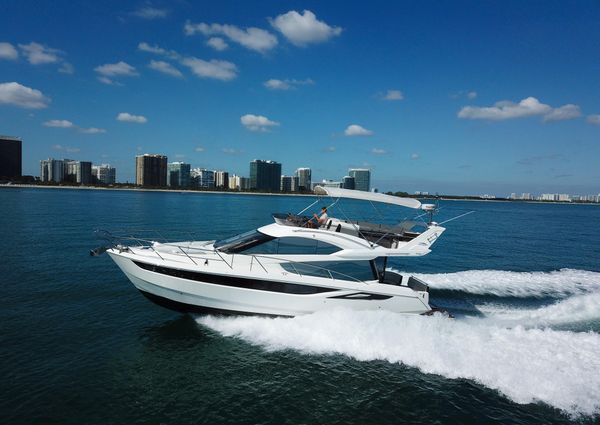 Galeon 420 Fly image