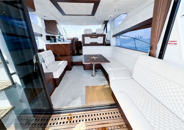 Galeon 420 Fly image