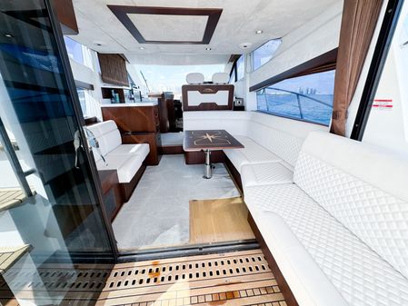 Galeon 420 Fly image