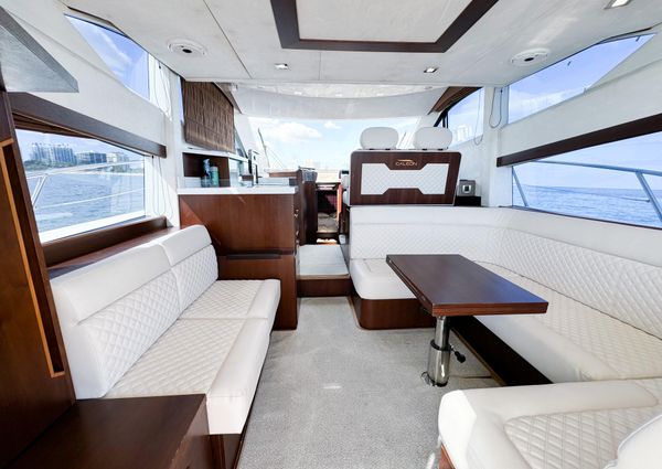 Galeon 420 Fly image