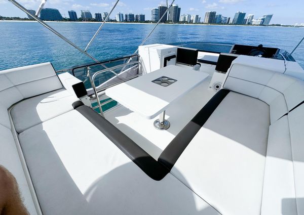 Galeon 420 Fly image