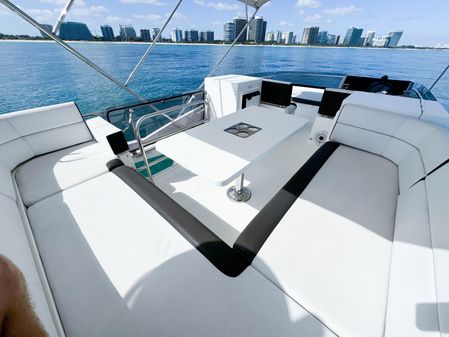 Galeon 420 Fly image