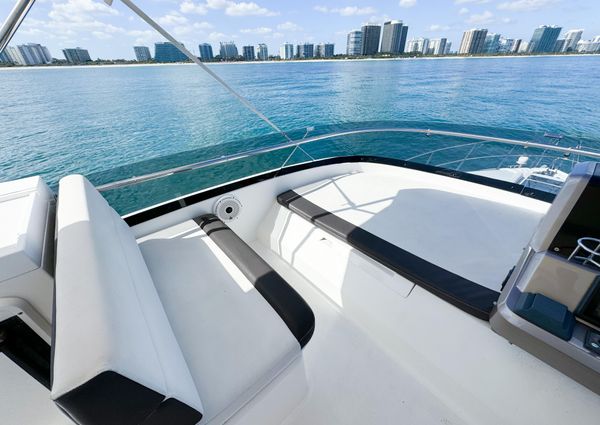 Galeon 420 Fly image