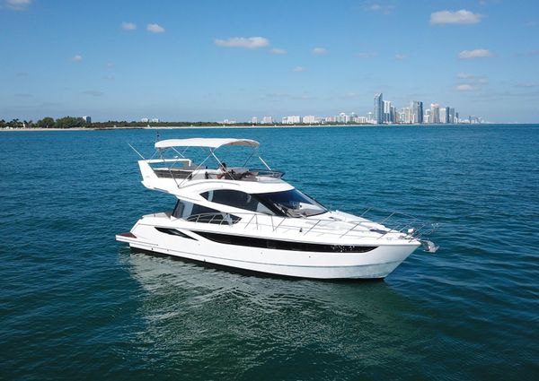 Galeon 420 Fly image