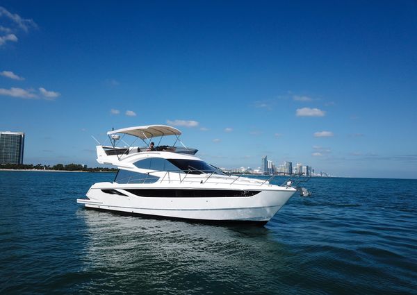 Galeon 420 Fly image