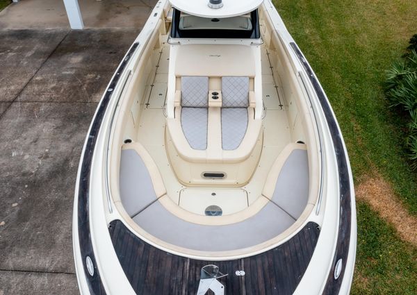 Chris-Craft Catalina 34 image