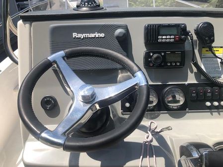 Boston Whaler 210 Dauntless image