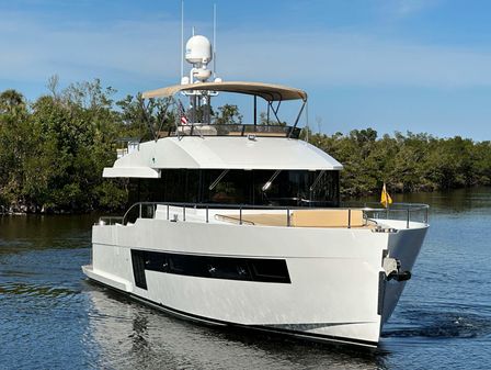 Sundeck Yachts 58 Sport image