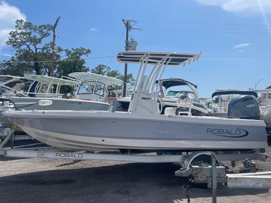 Robalo 206-CAYMAN - main image