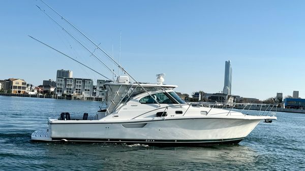 Pursuit 3800 Express