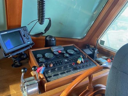 DeFever 49 Cockpit Motor Yacht image